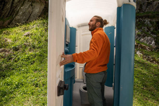 Portable Toilet Options We Offer in Pima, AZ